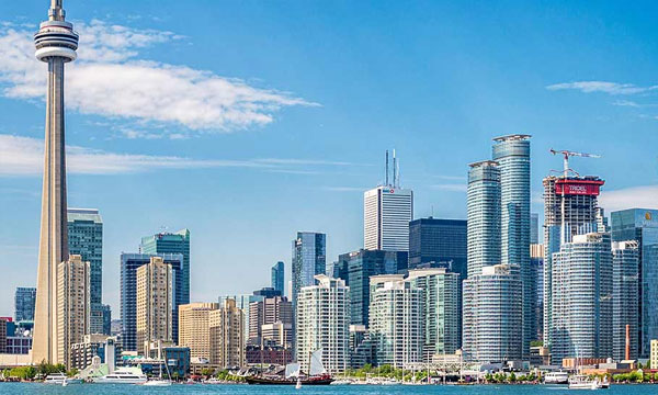 കാനഡ അന്താരാഷ്ട്ര വിദ്യാര്‍ത്ഥികളുടെയും വിദേശ തൊഴിലാളികളുടെയും എണ്ണം കുറയ്ക്കുന്നു ; ഇന്ത്യാക്കാര്‍ക്ക് വന്‍ തിരിച്ചടിയാകും