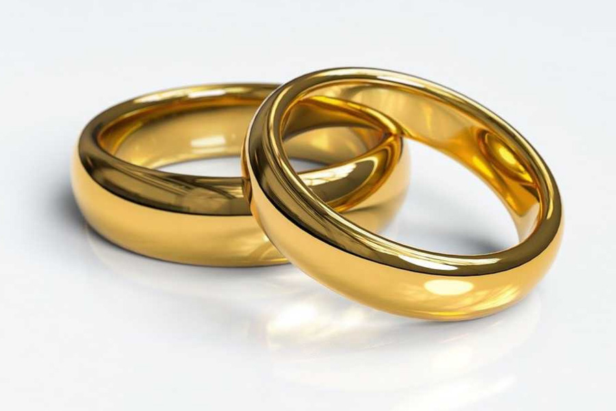 വമ്ബന്‍ കുതിപ്പുമായി സ്വര്‍ണവില; പവന് 640 രൂപയുടെ വര്‍ധനവ്, വെള്ളി നിരക്കും കൂടി