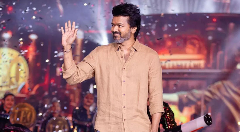 ജനപ്രീതിയില്‍ മുന്നിലുള്ള ഇന്ത്യൻ നായക താരങ്ങളുടെ പട്ടിക പുറത്ത്